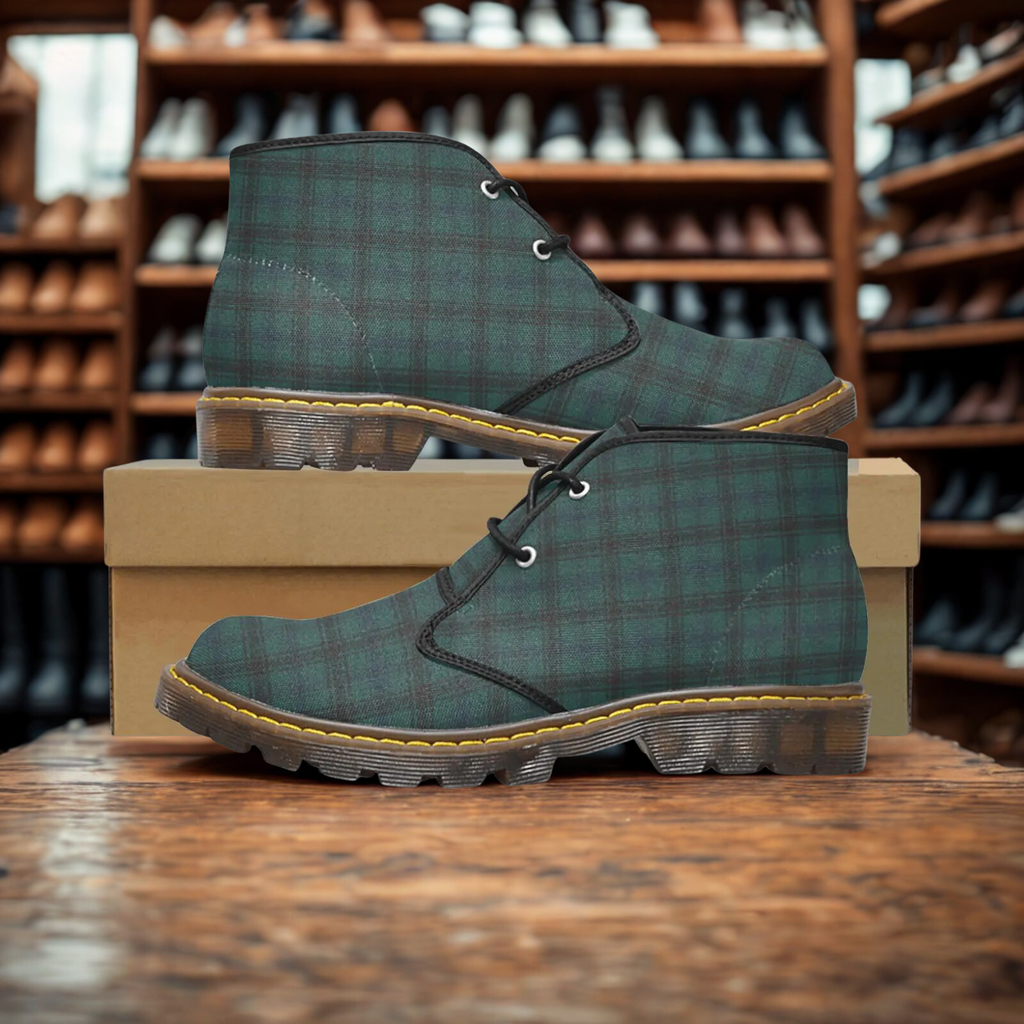 Damen Chukka Boots im Tartan Grün-Blau-Schwarz | Stylische Canvas Boots | Kariertes Muster | Bequeme Herbstschuhe für Frauen